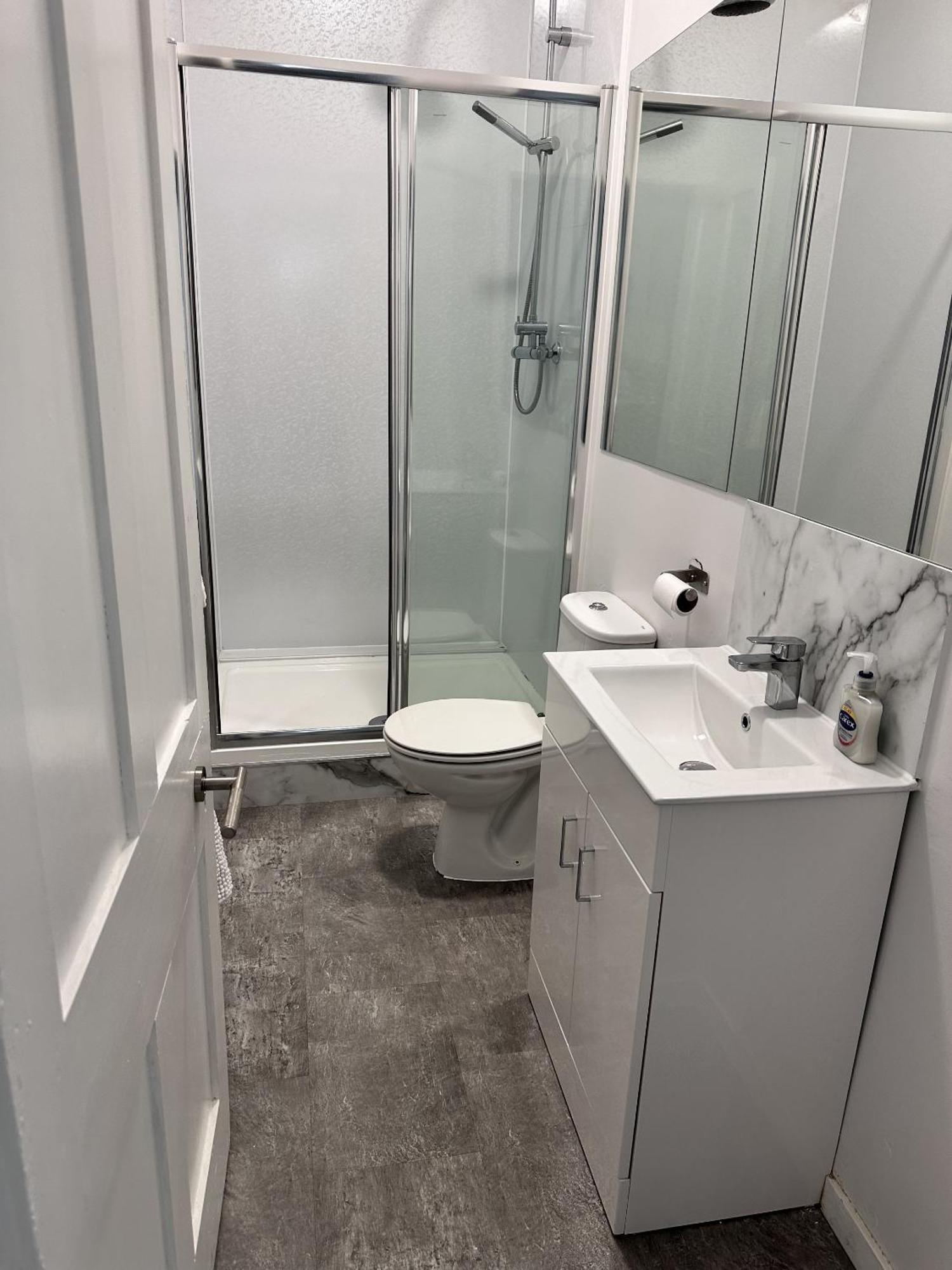 Springbank Apartment แอเบอร์ดีน ภายนอก รูปภาพ