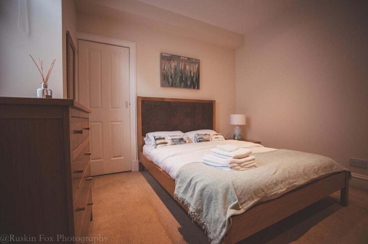 Springbank Apartment แอเบอร์ดีน ภายนอก รูปภาพ
